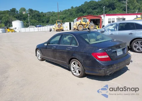 2014 Mercedes-Benz C 300 Luxury 4Matic/Sport 4Matic from USA, damaged, VIN WDDGF8AB6ER315289